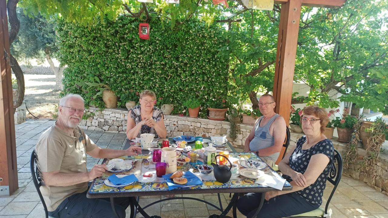 Piccolo Trullo Ostunese Le Jardin De Sophie' Ostuni Exterior foto